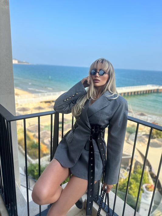 Сиво сако oversize с колан